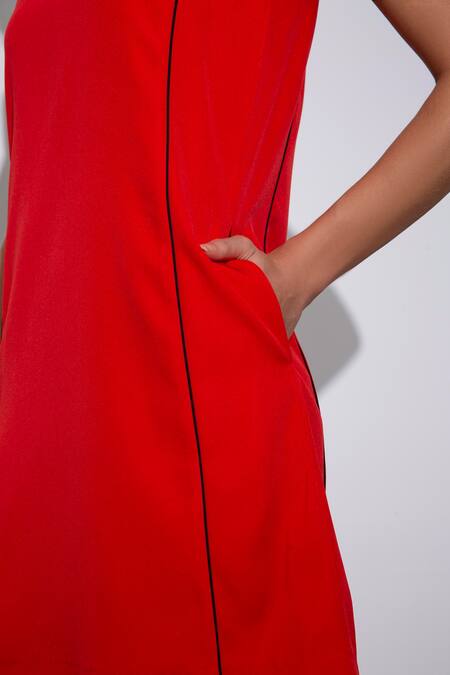 Pocketful Of Cherrie_Red Crepe Round Neck Straight Silhouette Dress_Online_at_Aza_Fashions