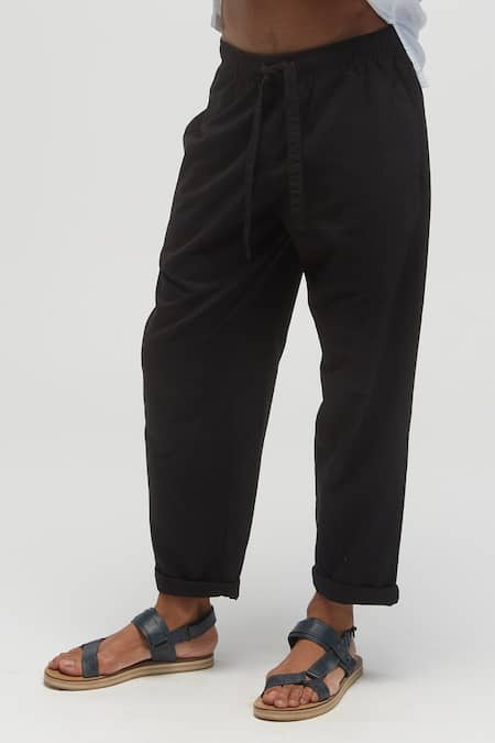 Terra Luna Black 100% Organic Handloom Oxford Cotton Solid Drawstring Pant Online at Aza Fashions Terra Luna_Black 100% Organic Handloom Oxford Cotton Solid Drawstring Pant_Online_at_Aza_Fashions