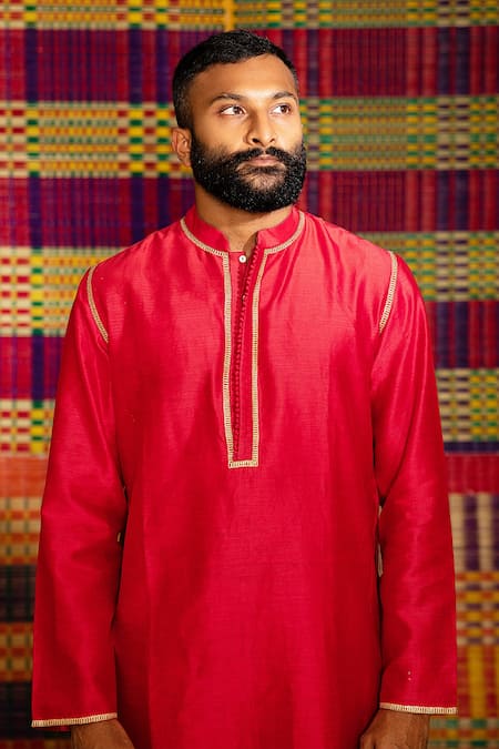 Deep Thee Red Chanderi Embroidery Sita Hand Kurta Set Online at Aza Fashions Deep Thee_Red Chanderi Embroidery Sita Hand Kurta Set _Online_at_Aza_Fashions