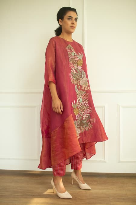 Oja Pink Handloom Silk Applique Round Embroidered Tunic And Pant Set Online at Aza Fashions Oja_Pink Handloom Silk Applique Round Embroidered Tunic And Pant Set _Online_at_Aza_Fashions