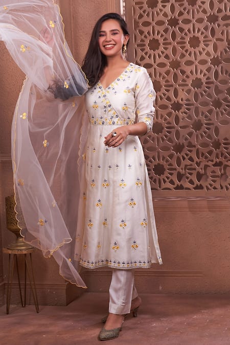 Buy_Geetika Jain_White Chanderi, Net, Viscose Embroidery, Sequins Floral Hand Anarkali Set _Online_at_Aza_Fashions