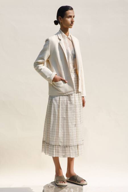 Urvashi Kaur_Off White Handloom Cotton Collared Sabi Notched Lapel Jacket _Online_at_Aza_Fashions