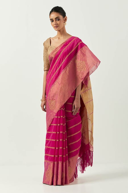 Label Earthen_Pink Chanderi Silk Embroidery Sweetheart Neck Sunahri Dhaari Saree With Blouse _Online_at_Aza_Fashions