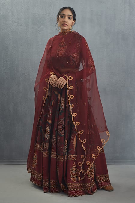 Torani Maroon Handwoven Chanderi Aari Bhura Anardan Cheent Print Bridal Lehenga Set Online at Aza Fashions Torani_Maroon Handwoven Chanderi Aari Bhura Anardan Cheent Print Bridal Lehenga Set_Online_at_Aza_Fashions