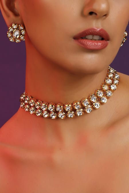 Buy_SWABHIMANN_Gold Plated Diamonds Geometric Shaped Choker Set _Online_at_Aza_Fashions