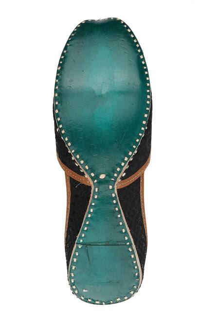 Imlee Jaipur_Black Floral Thread Work Juttis _Online_at_Aza_Fashions