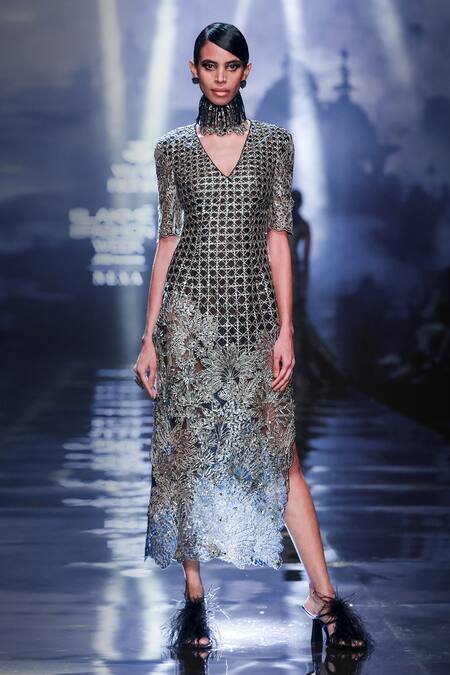 Varun Nidhika_Black Silk Organza Embroidery V-neck Kiara Kaftan Dress _Online_at_Aza_Fashions