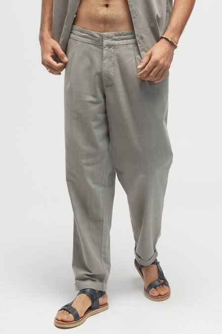 Terra Luna_Grey 100% Organic Handloom Oxford Cotton Solid Pleated Pant_Online_at_Aza_Fashions