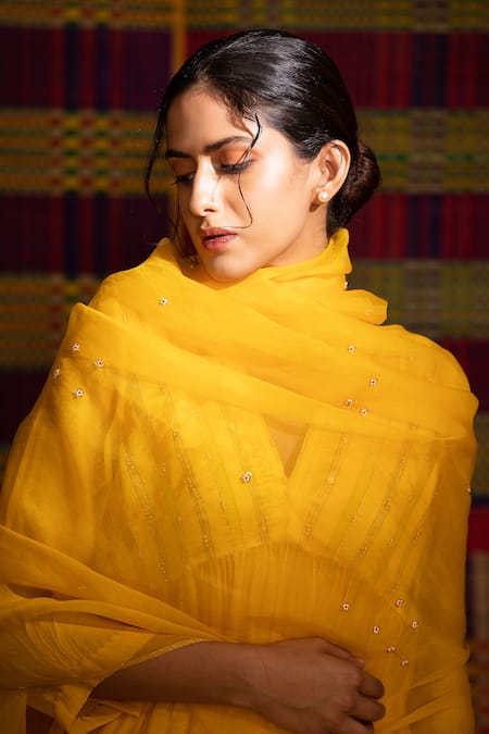 Deep Thee_Yellow Chanderi, Organza Tassels, Embroidery V-neck Haldi Hand Yoke Kurta Set _Online_at_Aza_Fashions