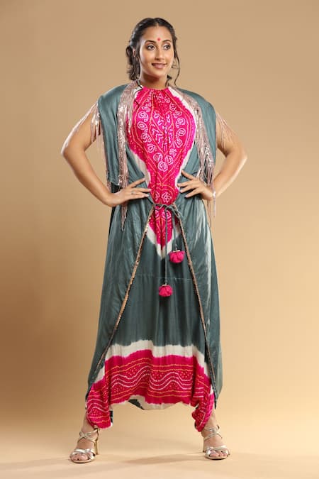 Etasha By Asha Jain_Fuchsia Silk Embroidery, Sequins Embellished Bandhani Pattern Jumpsuit _Online_at_Aza_Fashions