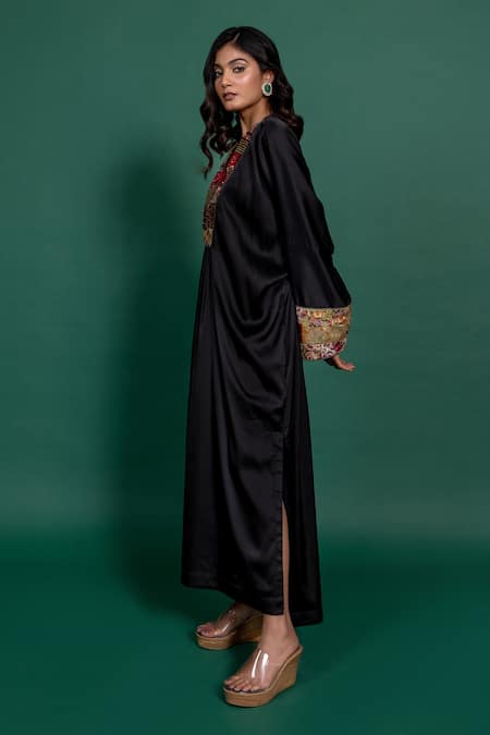 Varun Bahl_Black Modal, Satin Embroidery V-neck Hand Patchwork Kaftan _Online_at_Aza_Fashions