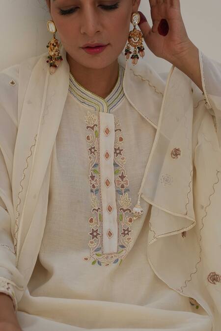 Shop Kanika Sharma Off White Chanderi Silk, Georgette, Chanderi, Organza Pearls, Placket Kurta Set Online at Aza Fashions Shop_Kanika Sharma_Off White Chanderi Silk, Georgette, Chanderi, Organza Pearls, Placket Kurta Set _Online_at_Aza_Fashions