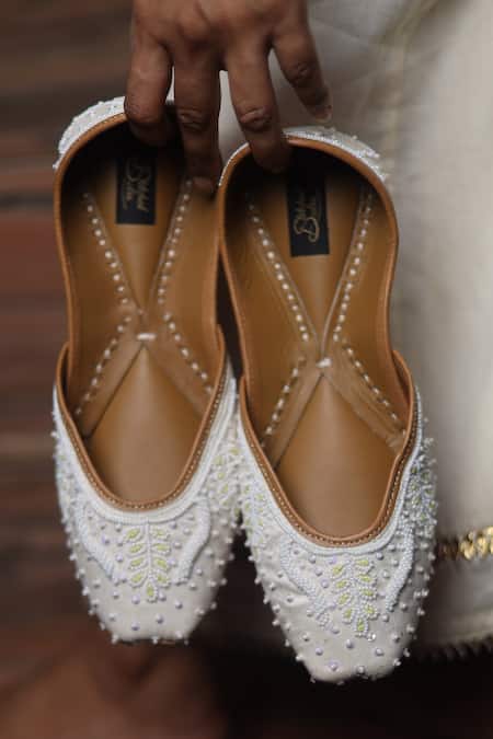 Stitched Soles_White Albelo Embellished Juttis_Online_at_Aza_Fashions