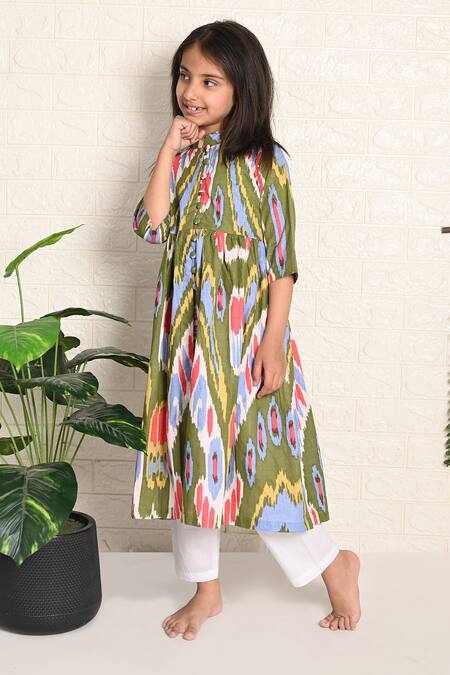 THE COTTON STAPLE Green Cotton Orla Front Open Kurta With Pant Online at Aza Fashions THE COTTON STAPLE_Green Cotton Orla Front Open Kurta With Pant _Online_at_Aza_Fashions