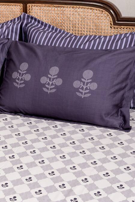 Kyoona_Blue 100% Cotton Printed The Bageecha Floral Bedsheet Set_Online_at_Aza_Fashions