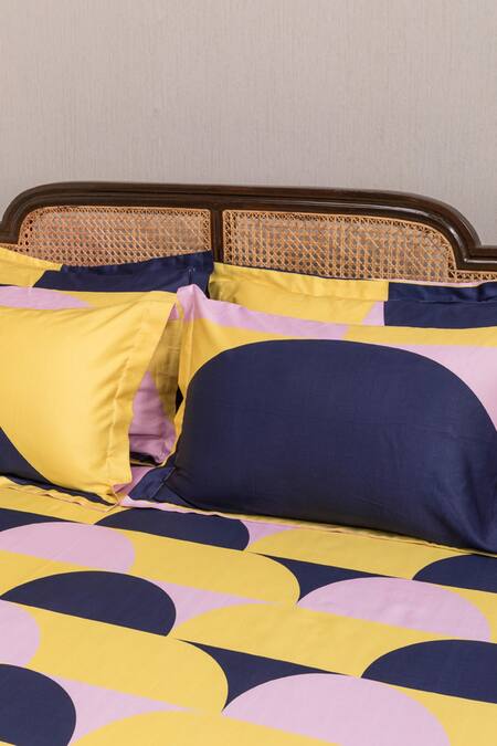 Kyoona_Yellow 100% Cotton, Satin Weave Scallop Pattern The Echo Bedcover Set_Online_at_Aza_Fashions