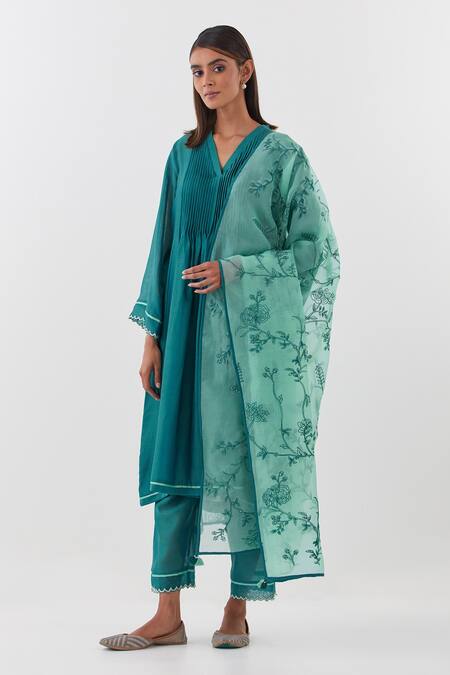 Amisha Kothari Blue Chanderi , Organza Embroidery V-neck V Kurta Set Online at Aza Fashions Amisha Kothari_Blue Chanderi , Organza Embroidery V-neck V Kurta Set _Online_at_Aza_Fashions