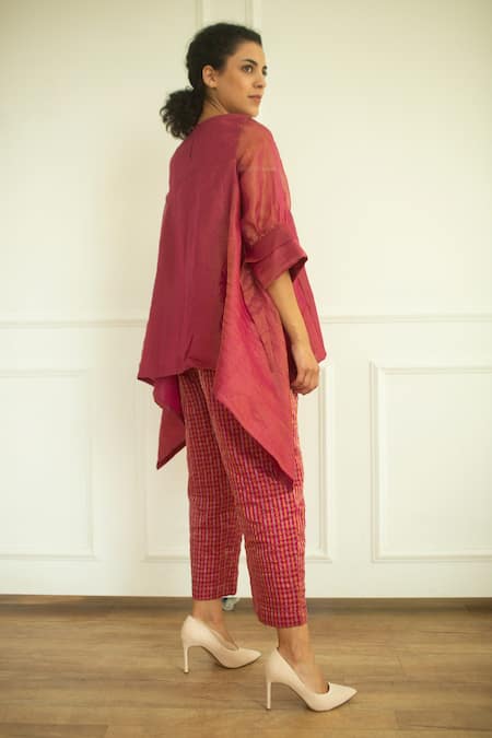 Oja_Pink Handloom Silk Applique Round Embroidered Tunic And Pant _Online_at_Aza_Fashions