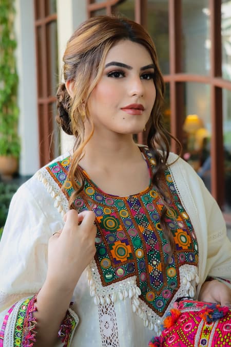 Ekavira White Cotton Tassels, Embroidery Round Neck Kurta Set Online at Aza Fashions Ekavira_White Cotton Tassels, Embroidery Round Neck Kurta Set _Online_at_Aza_Fashions