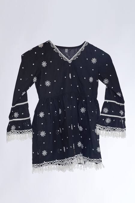 Mulmul Black Mulmul Cotton Embroidery Floral Emme Kurta And Pant Set Online at Aza Fashions Mulmul_Black Mulmul Cotton Embroidery Floral Emme Kurta And Pant Set _Online_at_Aza_Fashions