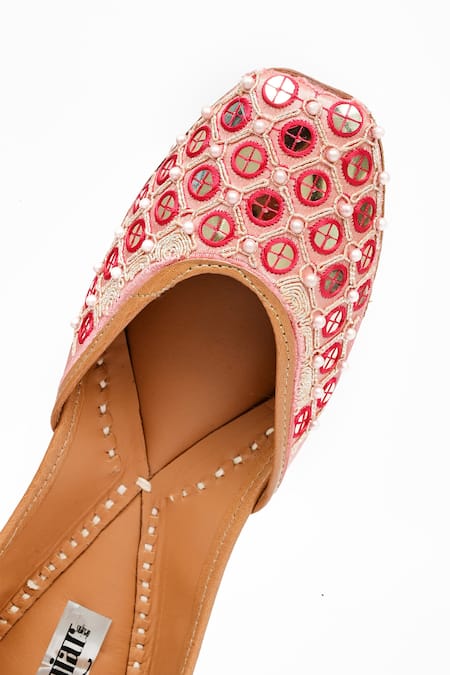 Miar Designs_Pink Sequin Coin Sasha Checkered Embroidered Juttis_Online_at_Aza_Fashions