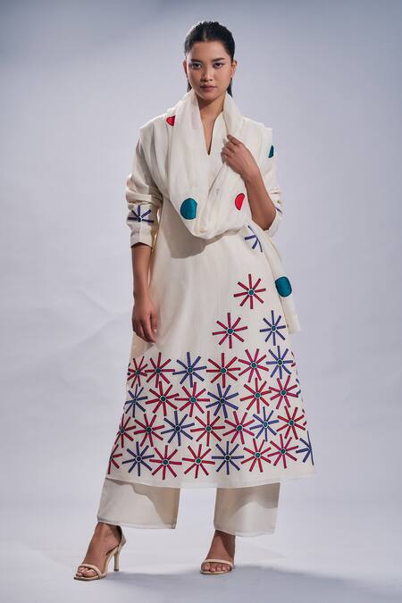 Taika By Poonam Bhagat_Ivory Chanderi Embroidered Floral Round A-line Tunic Set _Online_at_Aza_Fashions