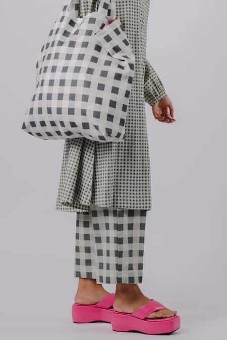 Tussah By Siddhi Shah Black Cotton Printed Checkered Big Pant Online at Aza Fashions Tussah By Siddhi Shah_Black Cotton Printed Checkered Big Pant _Online_at_Aza_Fashions