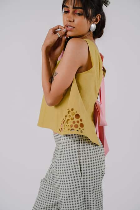 Buy Tussah By Siddhi Shah Green Cotton Cut Work Round Neck Bowtie Crop Top Online at Aza Fashions Buy_Tussah By Siddhi Shah_Green Cotton Cut Work Round Neck Bowtie Crop Top _Online_at_Aza_Fashions