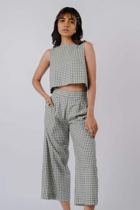 Tussah By Siddhi Shah Black Cotton Round Neck Checkered Pattern Crop Top With Pant Online at Aza Fashions Tussah By Siddhi Shah_Black Cotton Round Neck Checkered Pattern Crop Top With Pant _Online_at_Aza_Fashions