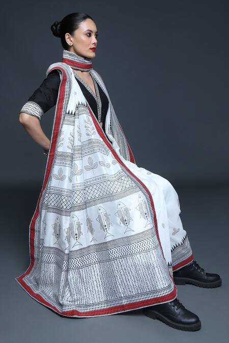 Buy Sanjev Marwaaha Ivory Chanderi Printed Leaf V Neck Motif Saree With Blouse Online at Aza Fashions Buy_Sanjev Marwaaha_Ivory Chanderi Printed Leaf V Neck Motif Saree With Blouse_Online_at_Aza_Fashions