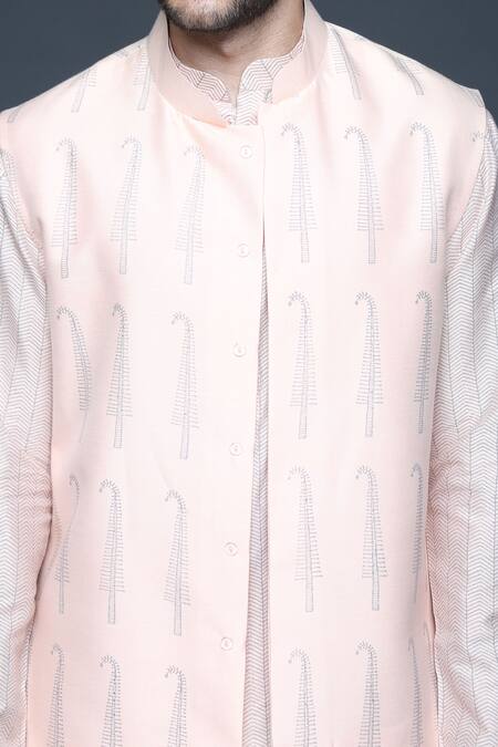 Sanjev Marwaaha_Peach Cotton, Silk Embroidery Signature Paisley Bundi Kurta Set _Online_at_Aza_Fashions