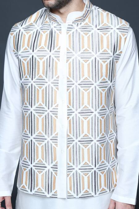 Buy_Sanjev Marwaaha_Ivory Cotton, Silk Applique Embroidered Bundi Kurta Set_Online_at_Aza_Fashions