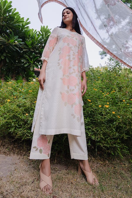 Shivani Bhargava Handwoven Chanderi Kurta Set 