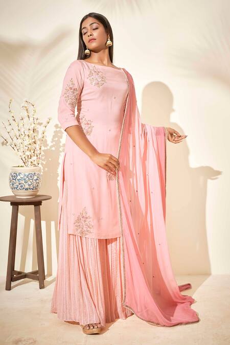 Suruchi Parakh Pink , Crepe Floral, Zardozi Boat Embroidered Kurta Set Online at Aza Fashions Suruchi Parakh_Pink , Crepe Floral, Zardozi Boat Embroidered Kurta Set _Online_at_Aza_Fashions