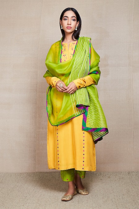 Sue Mue Silk Embroidered Kurta Set 