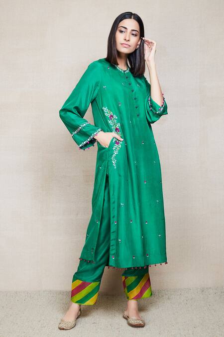 Sue Mue_Green Silk, Organza Round Embroidered Kurta Set_Online_at_Aza_Fashions