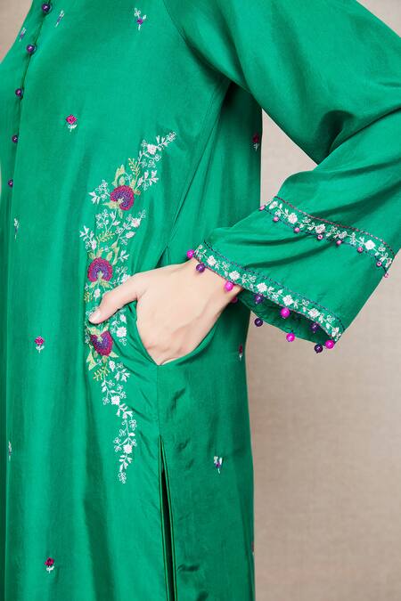 Shop_Sue Mue_Green Silk, Organza Round Embroidered Kurta Set_Online_at_Aza_Fashions