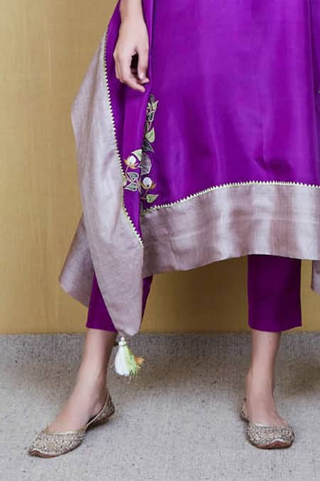 Sue Mue Purple Silk Round Embroidered Kurta And Pant Set at Aza Fashions Sue Mue_Purple Silk Round Embroidered Kurta And Pant Set_at_Aza_Fashions