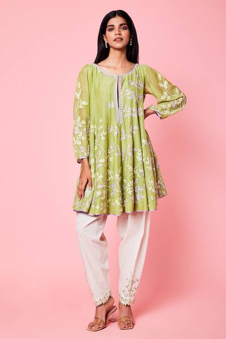 Buy Sue Mue Green Mul Floral Keyhole Resham And Parsi Work Short Anarkali Set Online at Aza Fashions Buy_Sue Mue_Green Mul Floral Keyhole Resham And Parsi Work Short Anarkali Set_Online_at_Aza_Fashions