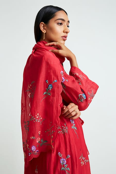 Payal Pratap_Pink Floral Motifs Camellia Embroidered Scarf _Online_at_Aza_Fashions