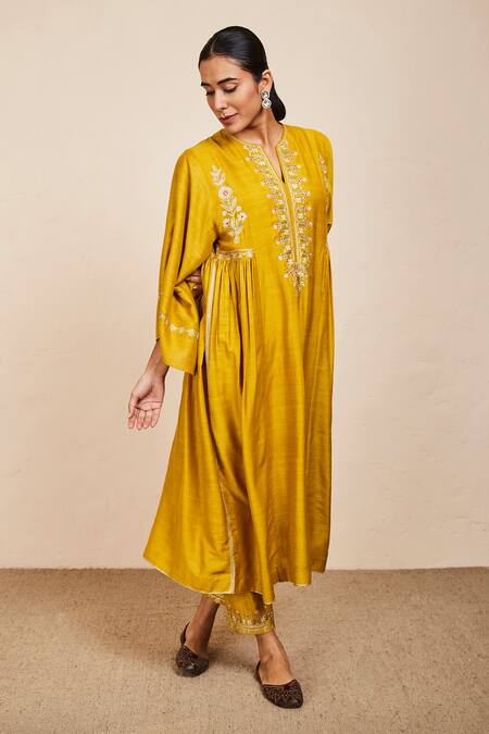Shop_Sue Mue_Yellow Round Neck Floral Aari Embroidered Kaftan Set _Online_at_Aza_Fashions