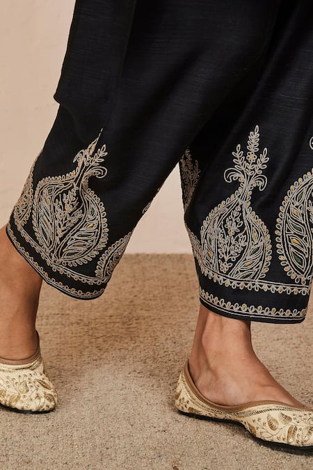 Shop_Sue Mue_Black Tussar, Georgette Zari, Embroidery V-neck Anarkali And Salwar Set _Online_at_Aza_Fashions