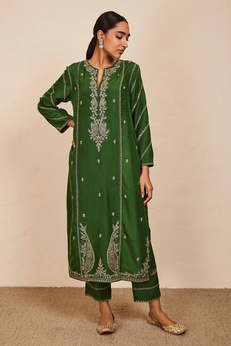 Shop Sue Mue Green Silk, Chiffon Zari, Embroidery Round Neck Niva Kurta Pant Set Online at Aza Fashions Shop_Sue Mue_Green Silk, Chiffon Zari, Embroidery Round Neck Niva Kurta Pant Set _Online_at_Aza_Fashions