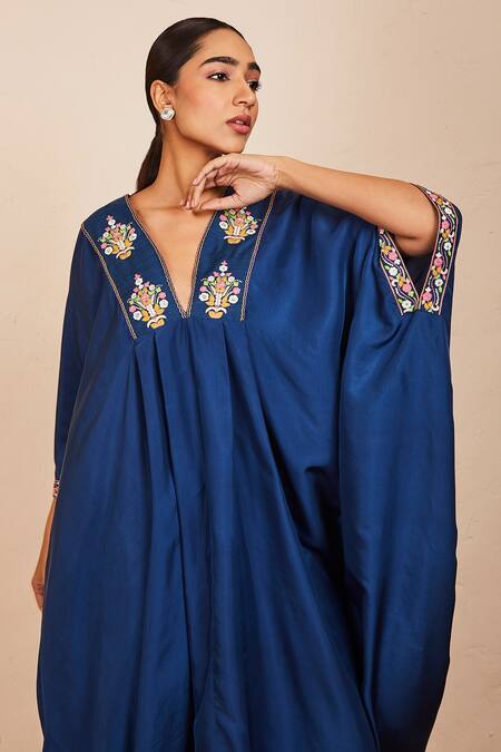 Sue Mue_Blue Silk, Lycra Embroidery V-neck Kaftan Set _Online_at_Aza_Fashions