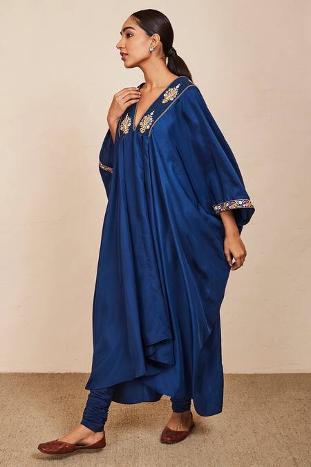 Sue Mue_Blue Silk, Lycra Embroidery V-neck Kaftan Set _at_Aza_Fashions