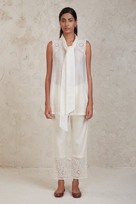 Sue Mue Off White Chanderi Cut Work Turtle Neck Ifza Handwoven Pure Pant Set Online at Aza Fashions Sue Mue_Off White Chanderi Cut Work Turtle Neck Ifza Handwoven Pure Pant Set _Online_at_Aza_Fashions