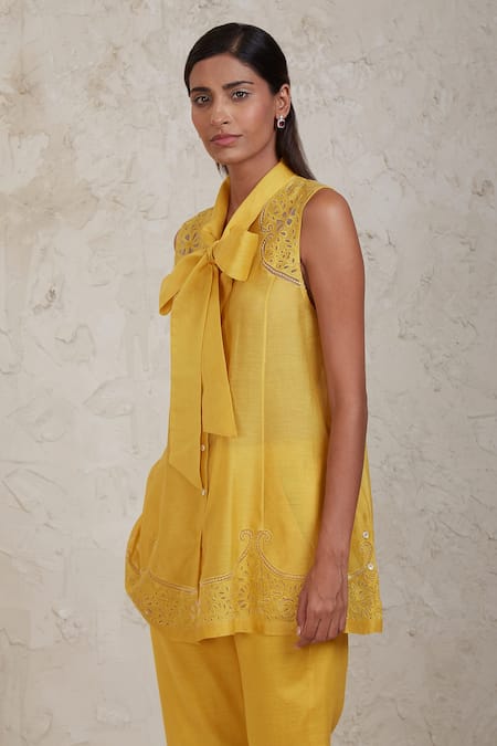 Sue Mue Yellow Chanderi Cut Work Collared Ifza Handwoven Pant Set Online at Aza Fashions Sue Mue_Yellow Chanderi Cut Work Collared Ifza Handwoven Pant Set _Online_at_Aza_Fashions