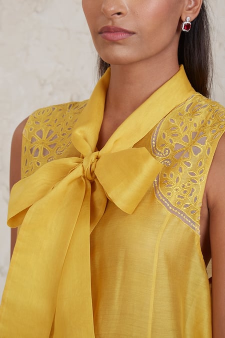 Buy Sue Mue Yellow Chanderi Cut Work Collared Ifza Handwoven Pant Set Online at Aza Fashions Buy_Sue Mue_Yellow Chanderi Cut Work Collared Ifza Handwoven Pant Set _Online_at_Aza_Fashions