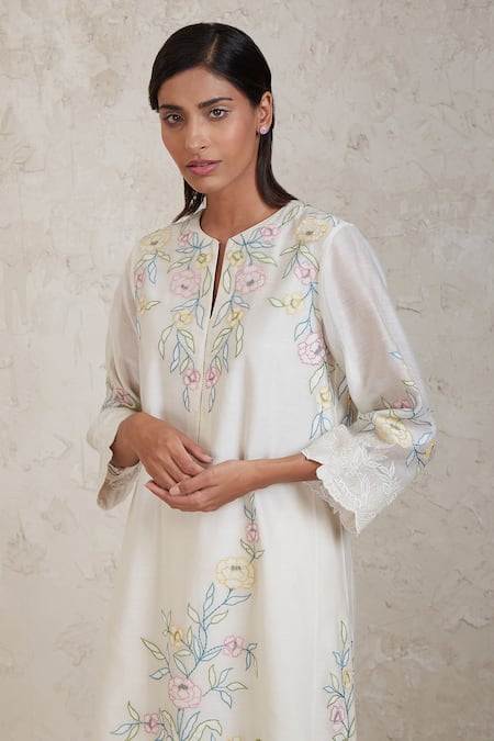 Shop Sue Mue Off White Chanderi Embroidery, Cut Work Split Aima Handwoven Kurta Pant Set Online at Aza Fashions Shop_Sue Mue_Off White Chanderi Embroidery, Cut Work Split Aima Handwoven Kurta Pant Set _Online_at_Aza_Fashions