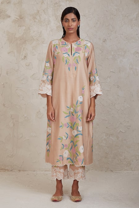 Sue Mue Beige Chanderi Embroidery, Cut Work Aima Handwoven Patchwork Kurta Pant Set Online at Aza Fashions Sue Mue_Beige Chanderi Embroidery, Cut Work Aima Handwoven Patchwork Kurta Pant Set _Online_at_Aza_Fashions